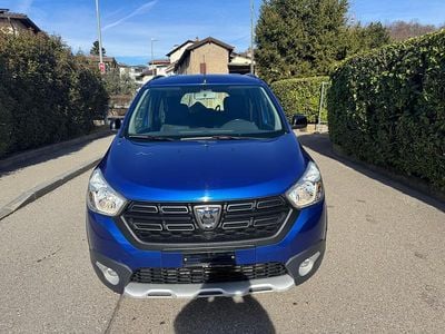 Gebraucht Dacia Lodgy Stepway 115 PS (84 kW) 2022 Van / Kleinbus