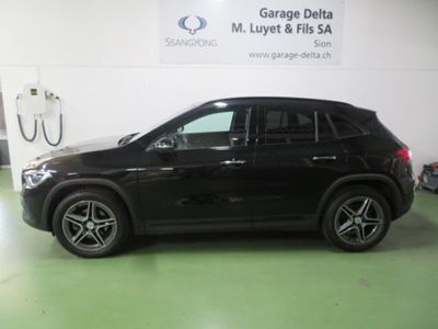 Mercedes GLA200