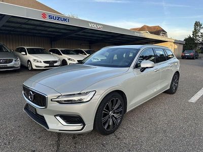 Gebraucht Volvo V60 Inscription 190 PS (139 kW) 2019 Grau Kombi
