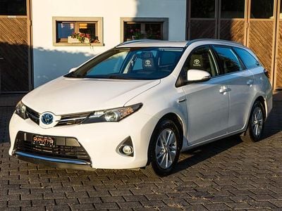Gebraucht 2014 Toyota Auris Touring Sports Luna Kombi | CHF 8’999 (Etwas zu teuer)