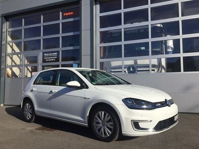 Gebraucht 2014 VW e-Golf Kleinwagen | CHF 9’999 (Teuer)