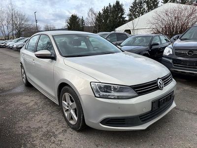 Gebraucht VW Jetta Trendline 105 PS (77 kW) 2012 Limousine