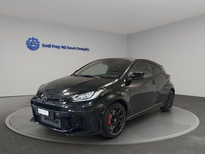 Schwarz Gebraucht 2024 Toyota Yaris Sport Limousine | CHF 42’500