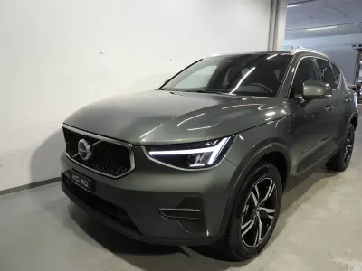 Neu (2026) Volvo XC40 Core 177 PS | Etwas zu teuer