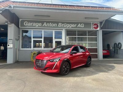 Gebraucht Peugeot 208 GT 131 PS (96 kW) 2023 Rot Kleinwagen