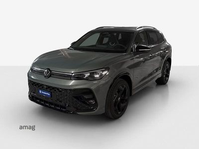 Cipressino green metallic Gebraucht 2025 VW Tiguan R-line SUV | CHF 53’900 (Etwas zu teuer)