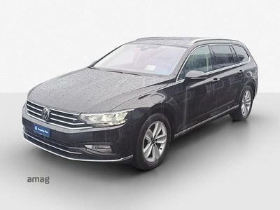 Gebraucht VW Passat Elegance 200 PS (147 kW) 2023 Deep black nacré Kombi