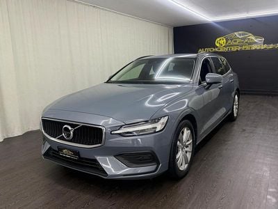 Grau Gebraucht 2021 Volvo V60 Momentum Kombi | CHF 16’999 (Fairer Preis)