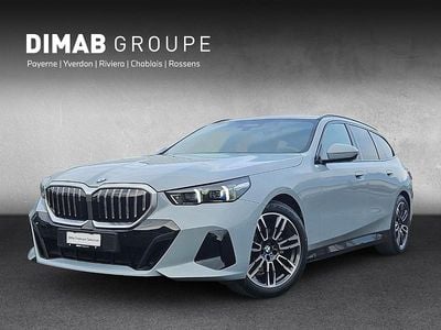 Gebraucht BMW 520 M Sport 197 PS (144 kW) 2025 Grau Kombi
