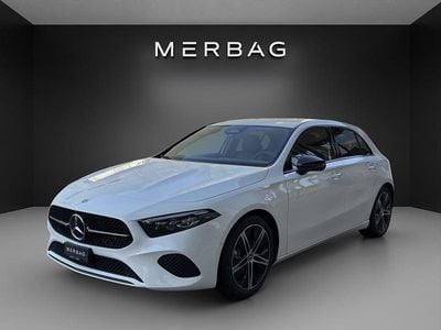 Weiss Neu 2025 Mercedes A200 Night Limousine | CHF 36’200