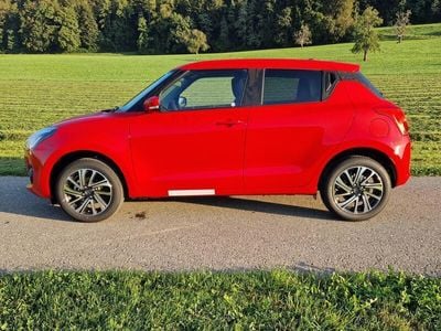 Rot Gebraucht 2024 Suzuki Swift Kleinwagen | CHF 23’990 (Etwas zu teuer)