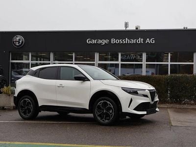 Neu 2025 Alfa Romeo Junior SUV | CHF 38’090 (Etwas zu teuer)