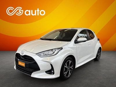 Weiss Gebraucht 2025 Toyota Yaris Hybrid Comfort Limousine | CHF 22’900 (Guter Preis)