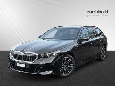 Gebraucht BMW 530e M Sport 299 PS (219 kW) 2025 Schwarz Kombi