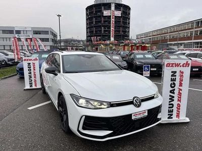 Neu VW Passat R-line 266 PS (195 kW) 2025 Weiss Kombi