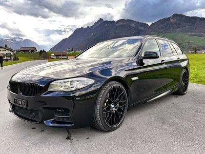 BMW M550