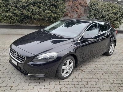 Gebraucht Volvo V40 Momentum 115 PS (84 kW) 2013