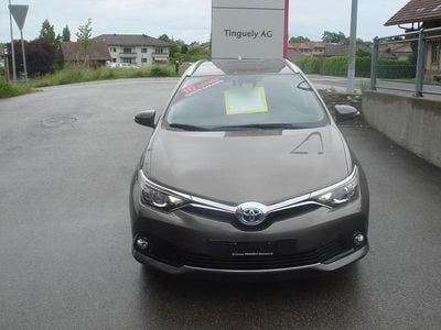 Bronze Gebraucht 2017 Toyota Auris Touring Sports Trend Kombi | CHF 19’200 (Etwas zu teuer)