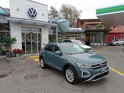Blau Gebraucht 2024 VW T-Roc Style SUV | CHF 34’900 (Etwas zu teuer)