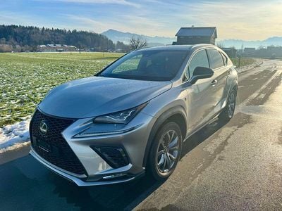 Gebraucht 2021 Lexus NX300h E-FOUR SUV | CHF 27’980 (Etwas zu teuer)