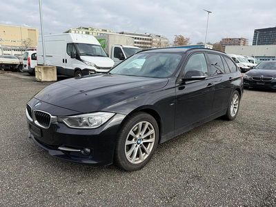 Gebraucht BMW 325 Sport Line 218 PS (160 kW) 2013 Kombi