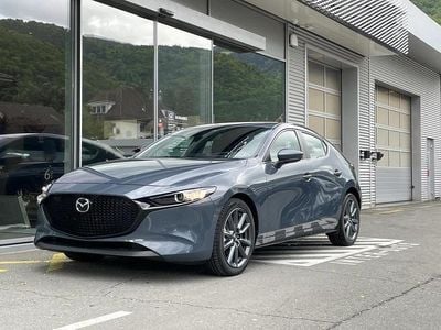 Neu Mazda 3 Center-Line 140 PS (102 kW) 2025 Grau Kleinwagen