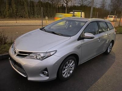 Gebraucht 2014 Toyota Auris Touring Sports Sol Kombi | CHF 6’900 (Fairer Preis)