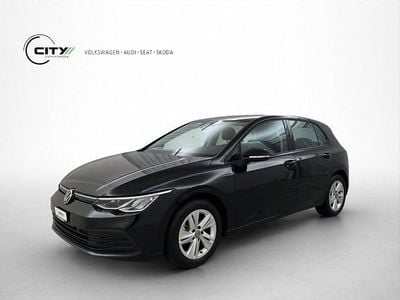 Gebraucht 2024 VW Golf VIII Life Limousine | CHF 25’900 (Fairer Preis)