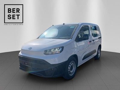 Neu Toyota Proace City Active 100 kW (136 PS) 2025 Van / Kleinbus