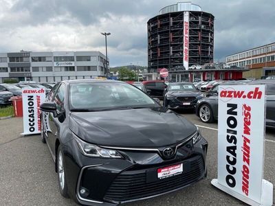 gebraucht Toyota Corolla Sedan 1.5 Active CVT-Automat