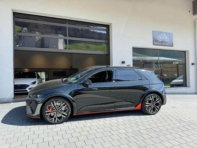 Schwarz Neu 2025 Hyundai Ioniq Kleinwagen | CHF 55’949