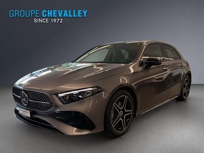 Neu Mercedes A200 163 PS (119 kW) 2025 Grau Limousine