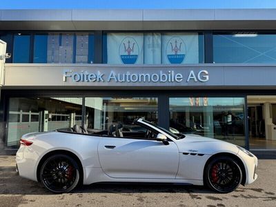 Neu Maserati GranCabrio 550 PS (404 kW) 2025 Weiss Cabrio