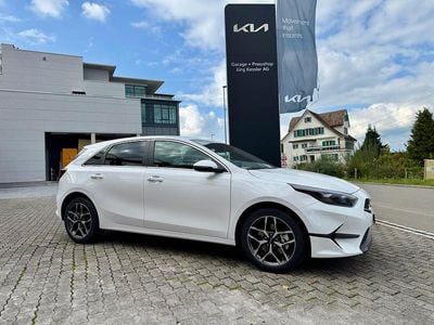 Weiss Neu 2025 Kia Ceed Kleinwagen | CHF 31’350 (Fairer Preis)