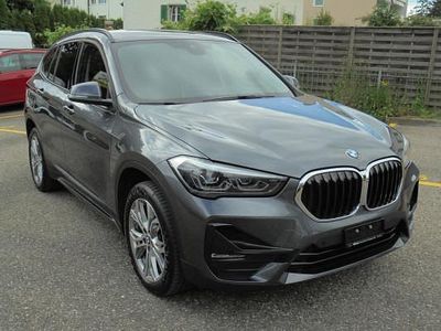 Grau Gebraucht 2020 BMW X1 Sport Line SUV | CHF 21’800 (Etwas zu teuer)