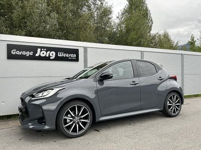 Anthrazit Neu 2025 Toyota Yaris Hybrid Sport Limousine | CHF 31’900 (Fairer Preis)
