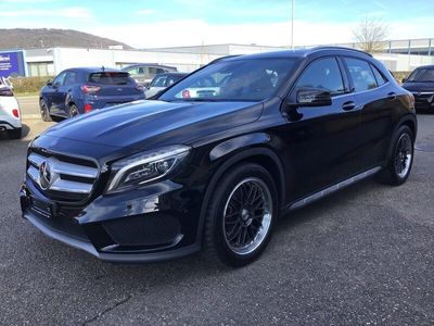 gebraucht Mercedes GLA250 AMG Line 4Matic 7G-DCT