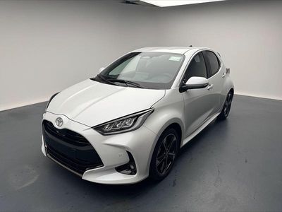 Weiss Neu 2025 Toyota Yaris Hybrid Premium Limousine | CHF 31’410 (Fairer Preis)