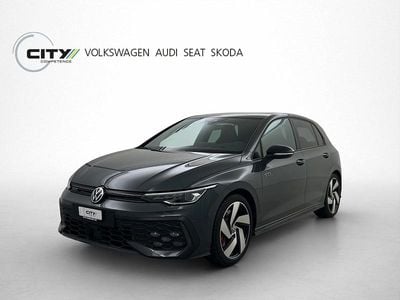 Gebraucht VW Golf VIII GTI 265 PS (194 kW) 2024 Grau Limousine