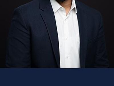 Weiss Gebraucht 2022 Skoda Karoq SportLine SUV | CHF 31’900 (Fairer Preis)