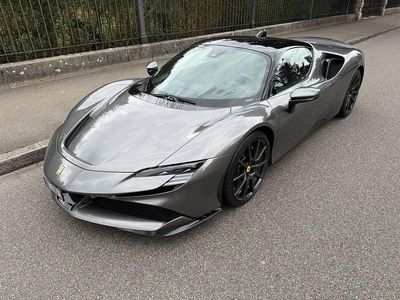 Gebraucht Ferrari SF90 1000 PS (735 kW) 2022 Grau Coupé