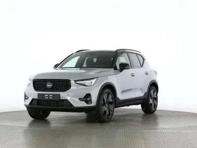 Neu (2026) Volvo XC40 211 PS | Teuer