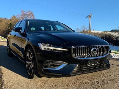 Gebraucht 2021 Volvo V60 Momentum Kombi | CHF 26’450 (Guter Preis)