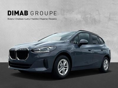 Grau Gebraucht 2025 BMW 225 Active Tourer Luxury Line Van / Kleinbus | CHF 49’900