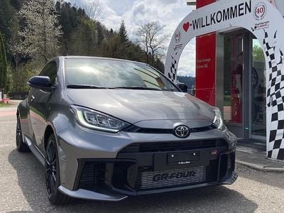 Silber Neu 2025 Toyota Yaris Sport Limousine | CHF 50’650 (Fairer Preis)