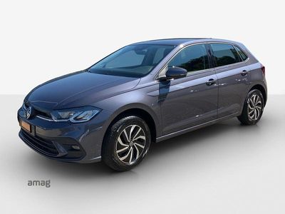 Rauchgrau metallic Gebraucht 2024 VW Polo Life Limousine | CHF 22’490 (Fairer Preis)