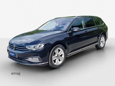 Gebraucht VW Passat Elegance 200 PS (147 kW) 2024 Deepblack perleffekt Kombi