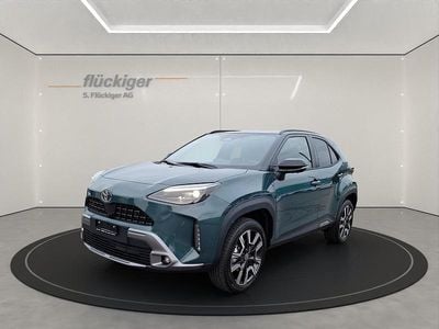 Grün Neu 2025 Toyota Yaris Cross Premium SUV | CHF 38’990 (Fairer Preis)