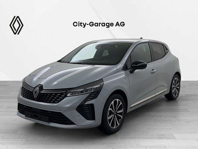 Grau Gebraucht 2024 Renault Clio V Techno Limousine | CHF 20’400 (Superpreis)