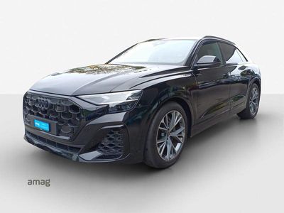 Mythosschwarz metallic Gebraucht 2024 Audi Q8 Ambiente SUV | CHF 80’990 (Etwas zu teuer)